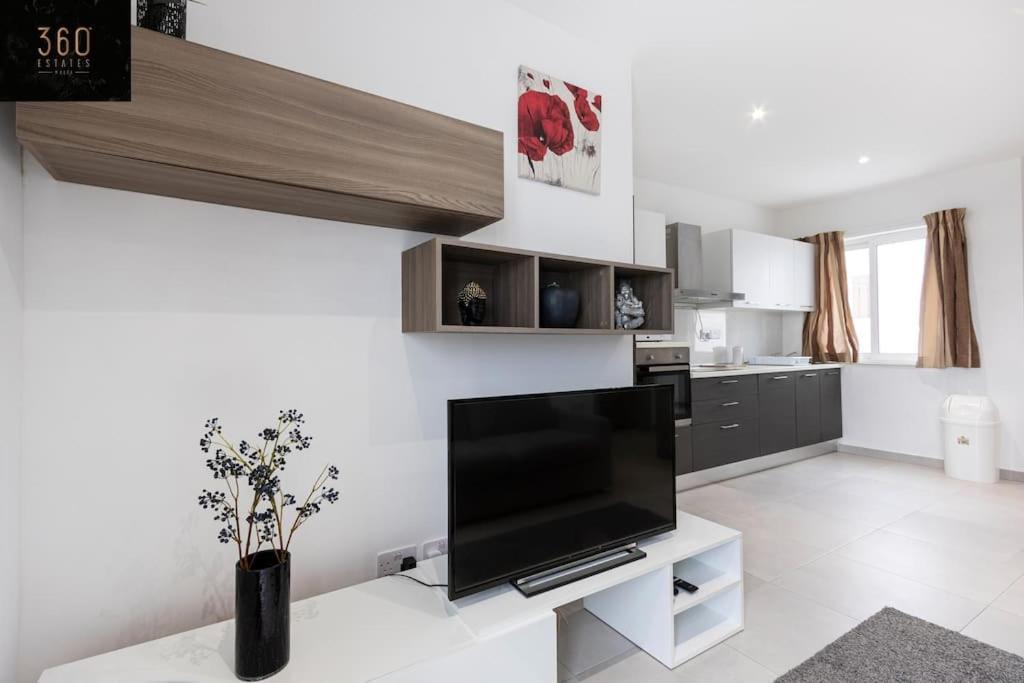Spacious, Beautiful Central Penthouse With Bbq By 360 Estates Pieta Bagian luar foto